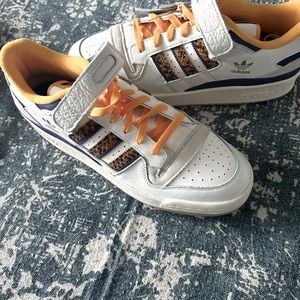Adidas forum low